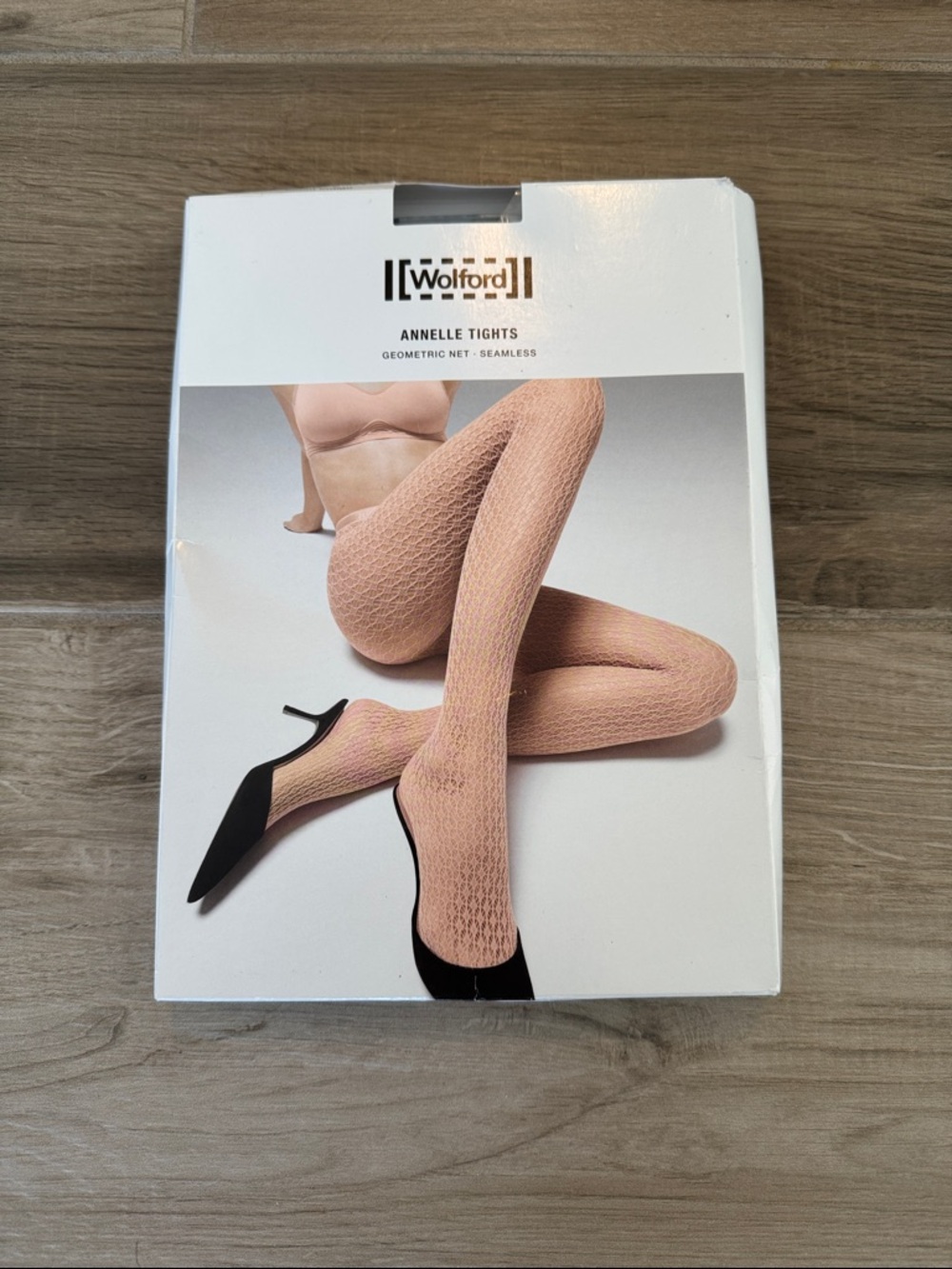 NWT Wolford M Annelle Navy Geometric Net Tights